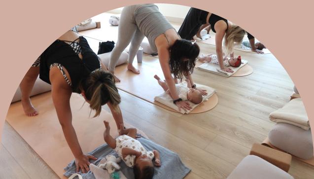 Mommy_And_Baby_yoga